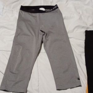 Grey Capri leggings